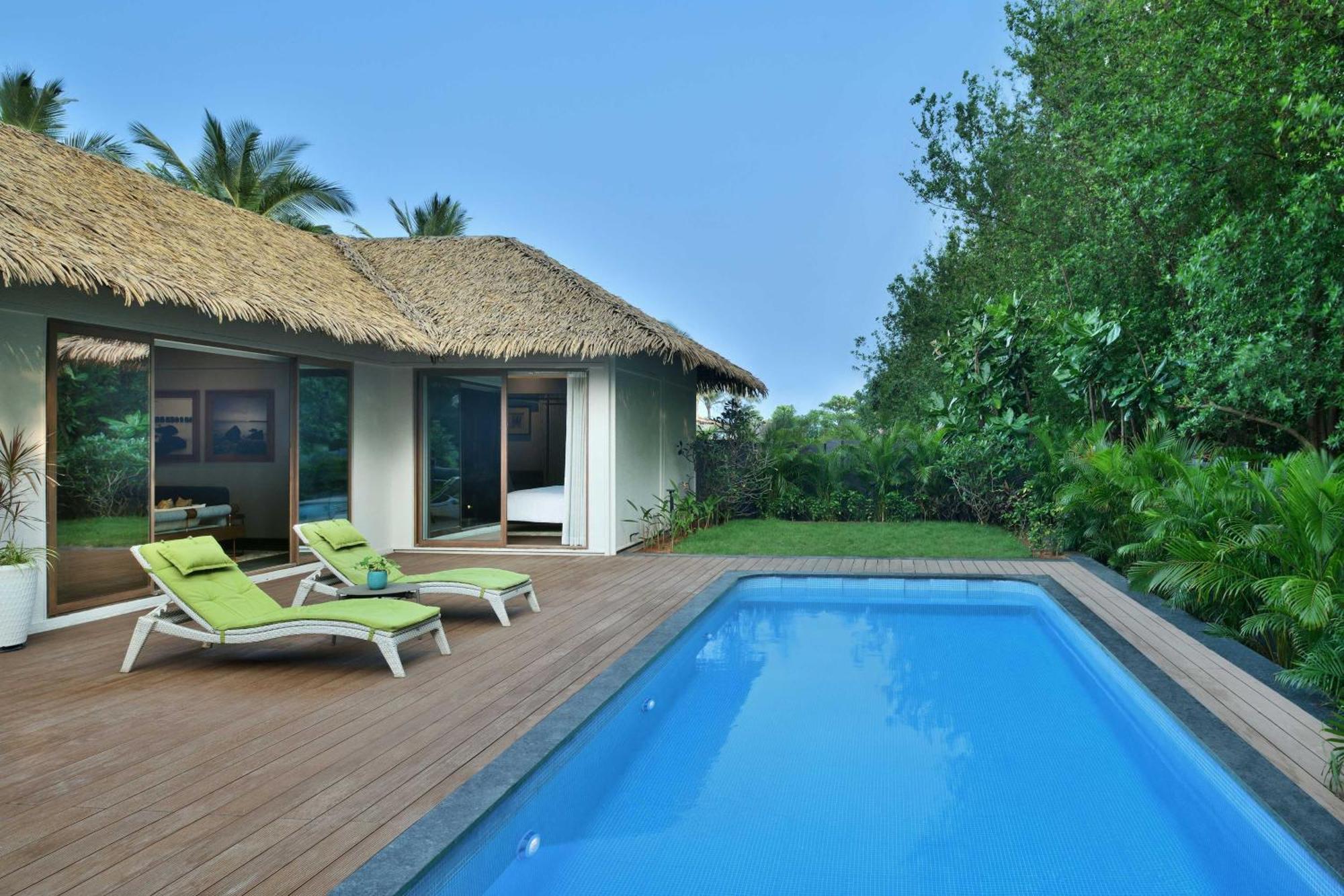 Sheraton Grand Chennai & सहारा Mahabalipuram