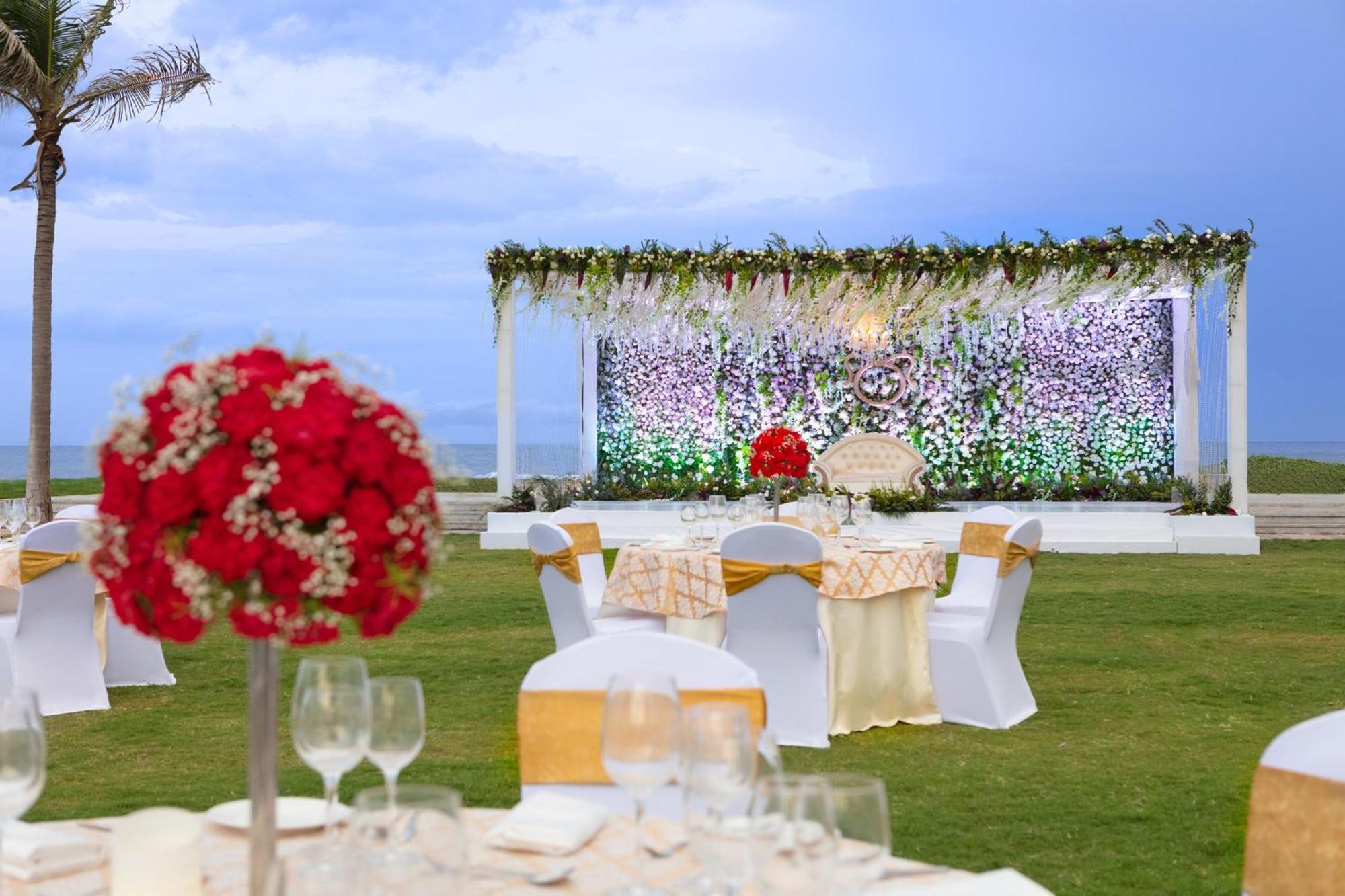 Sheraton Grand Chennai & सहारा